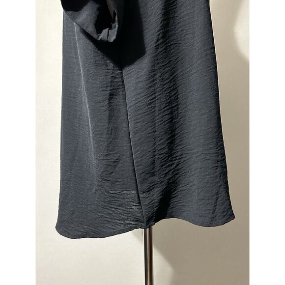 Entro Boutique Black Short Sleeve Rolled Cuff Size M Relaxed Fit Closet Staple - Picture 5 of 11